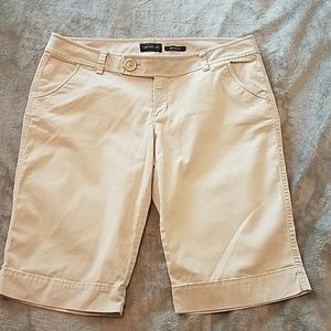 The Limited sexy Drew fit tan shorts